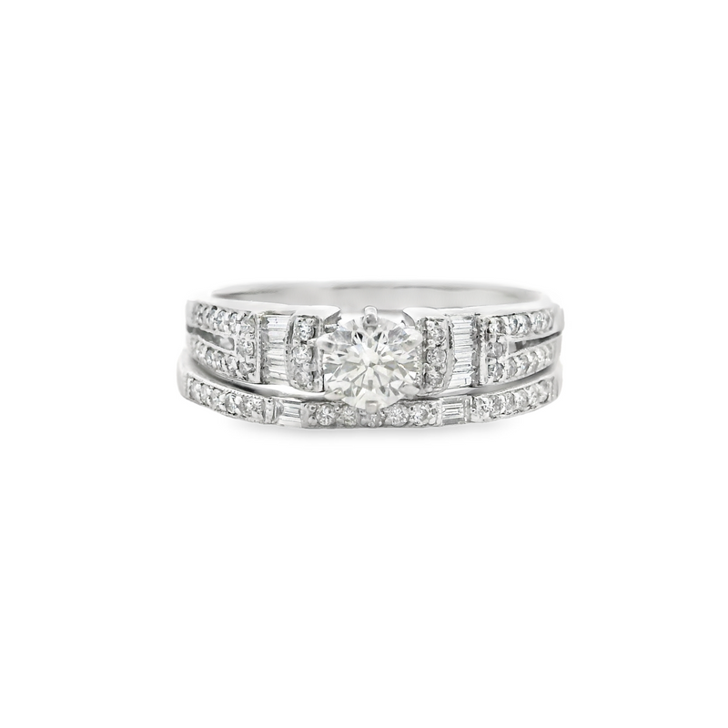 18K WG DIAMOND RING