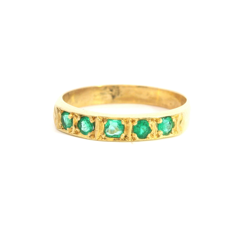 18K YG Emerald Ring