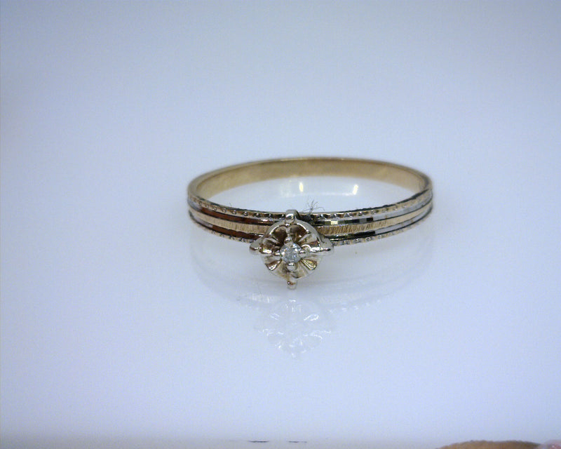 10K TT DIAMOND RING
