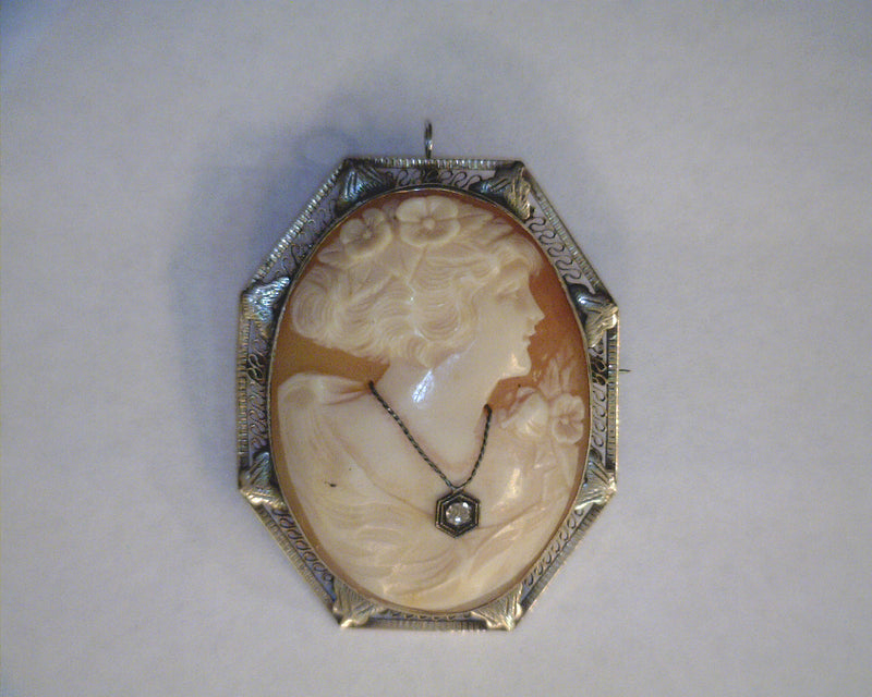 14K WG CAMEO WITH DIAMOND PEND