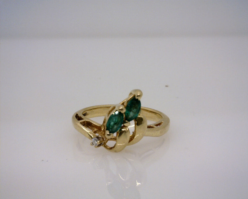 14K YG EMERALD/DIAMOND RING