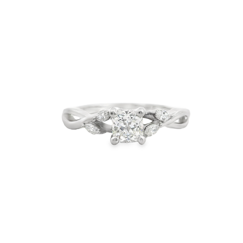 PLATINUM/DIAMOND ENGAGEMENT RING