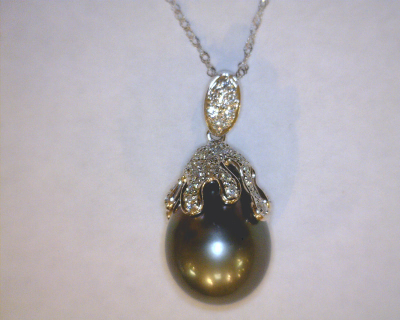 14K WG TAHITIAN PEARL & DIAMON