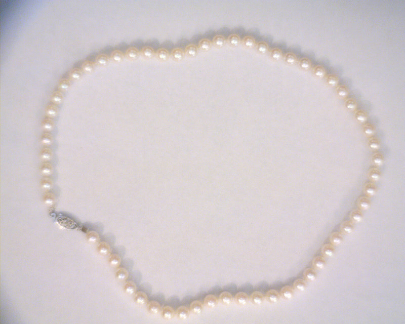 14K WG AKOYA PEARL NECKLACE 5.