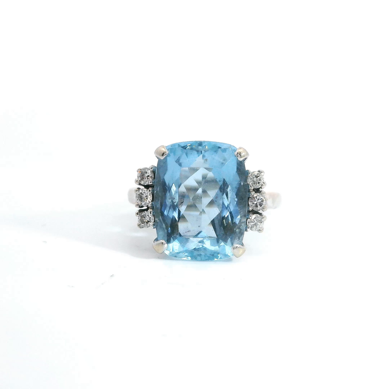 14K WG Aquamarine & Diamond Ring