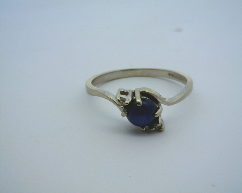 10K WG SAPPHIRE/DIAMOND RING