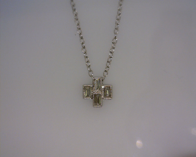 14K WHITE GOLD CLUSTER PENDANT