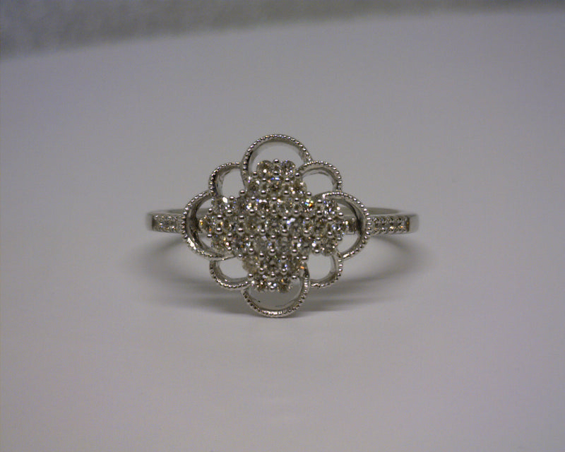 10K WG DIAMOND RING