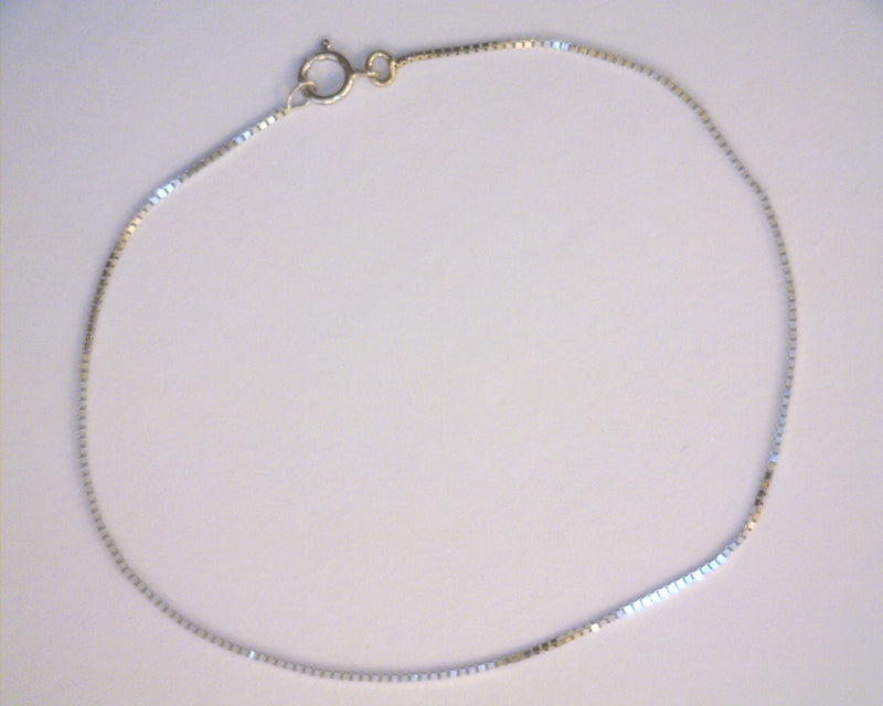 14K WG BOX CHAIN BRACELET 8.5