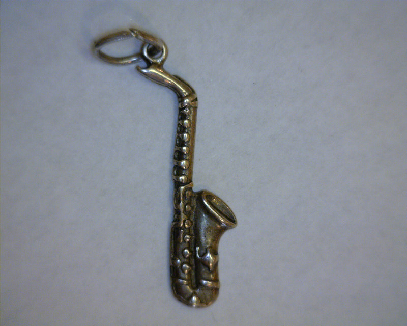 STERLING SILVER SAXAPHONE CHAR