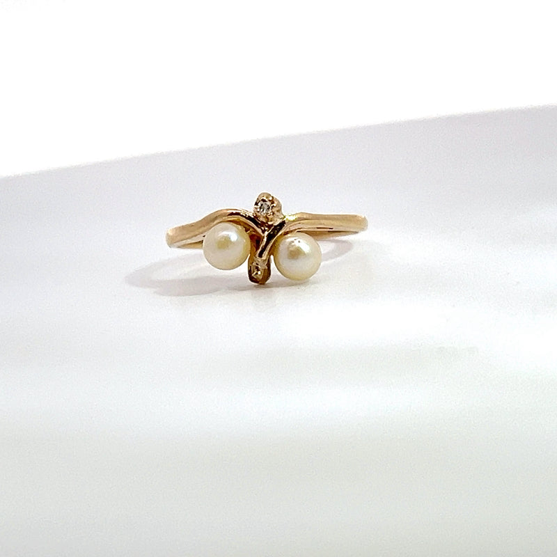 10K YG Pearl & Diamond Ring