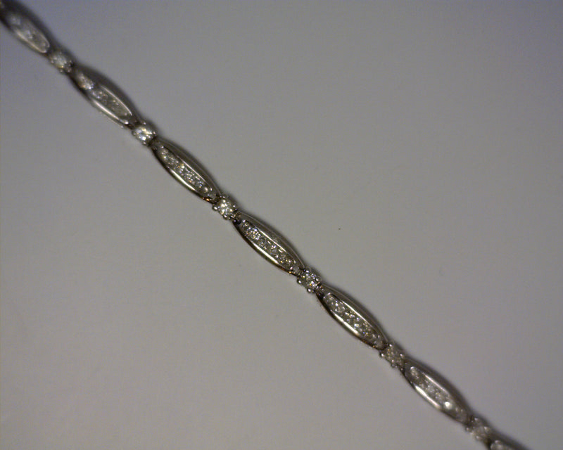 PLATINUM DIAMOND TENNIS BRACEL