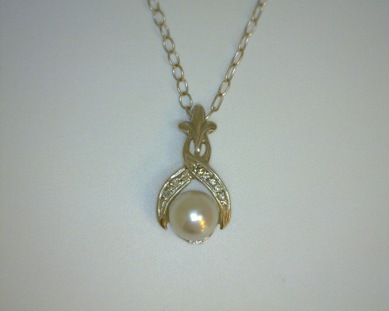 STERLING SILVER PEARL & DIAMON