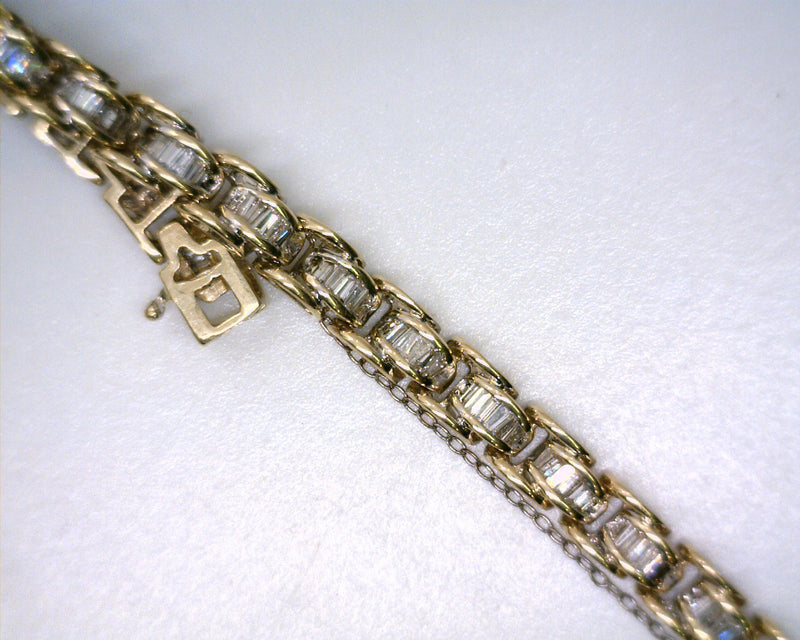 14K YELLOW GOLD DIAMOND BRACELET