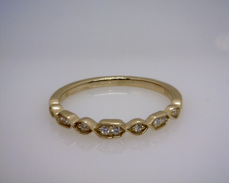 14K YG Diamond Ring 0.09 CT TW