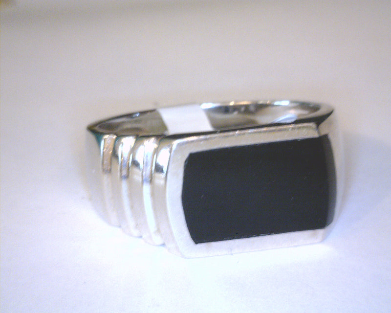 14K WHITE GOLD ONYX RING