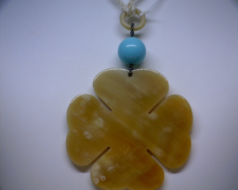 AMLE NATURAL HORN CLOVER PENDA