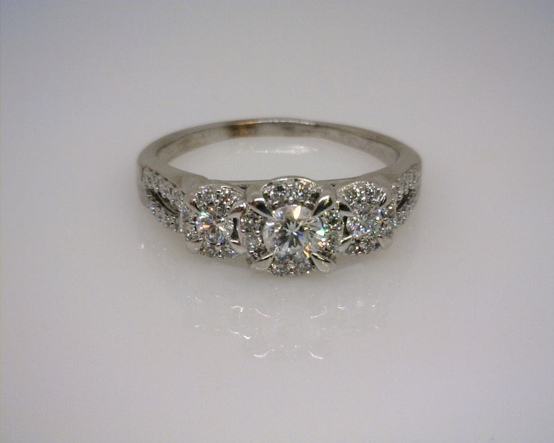 14K WG DIAMOND RING