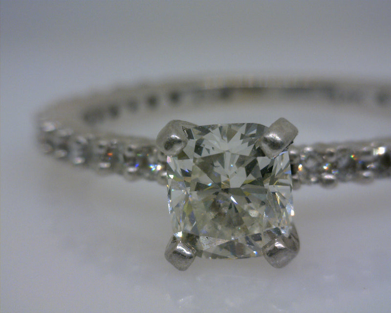 One 0.75Ct Retangular Cushion