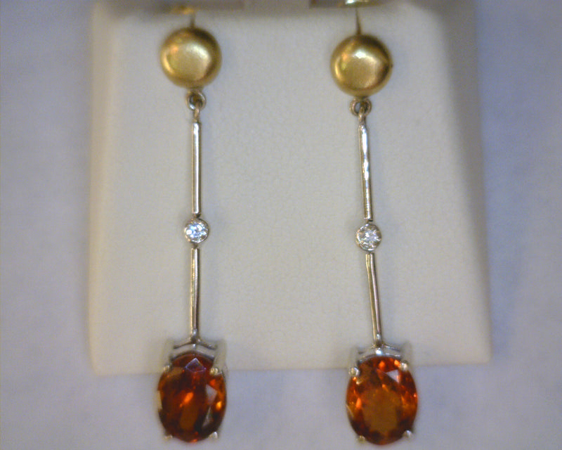 18K TT GARNET /DIAMOND EARRINGS