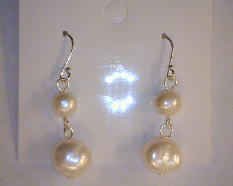 SILVER & PEARL EARRINGS