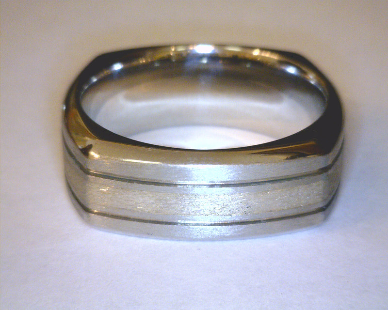 MENS COBALT CHROMIUM SQUARED B