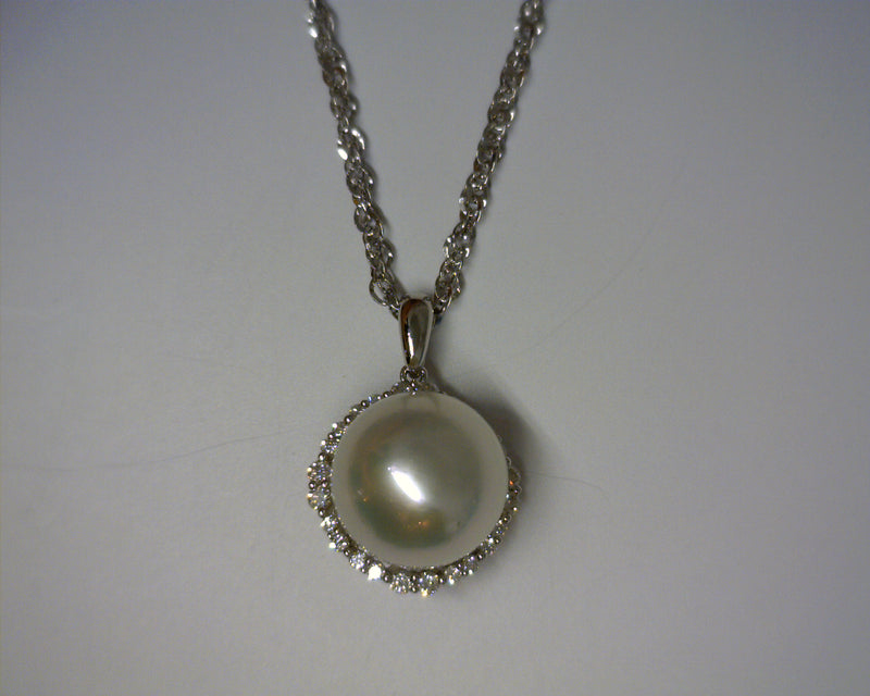 18K WHITE GOLD SOUTH SEA PEARL