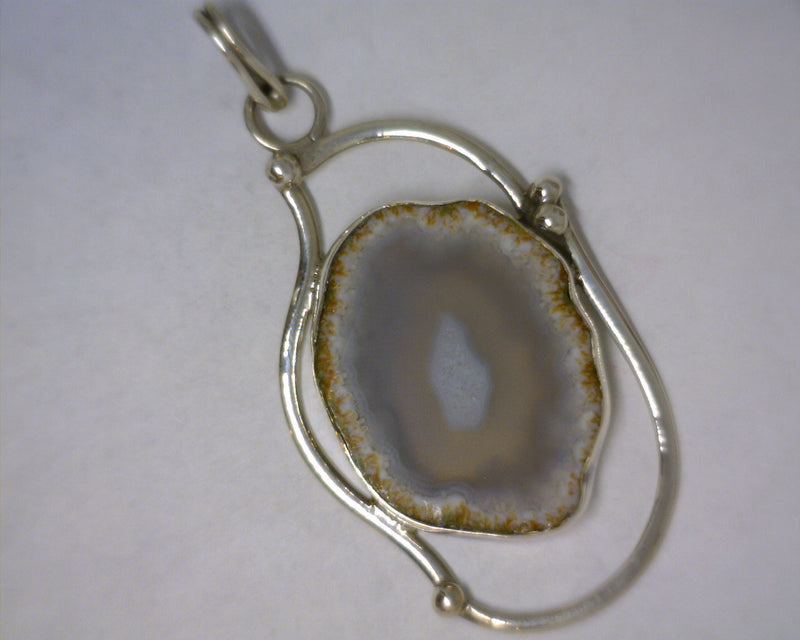 STERLING SILVER AGATE PENDANT