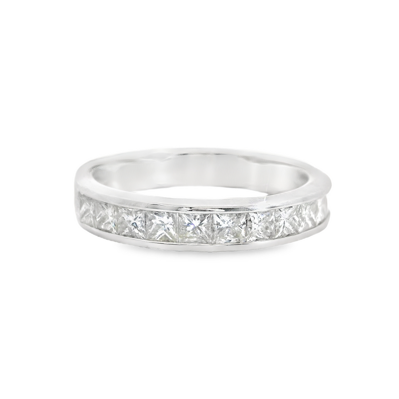 14K WG DIAMOND BAND