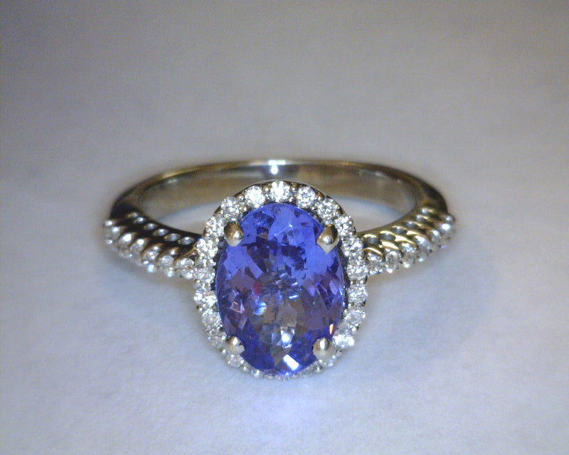 14K WHITE GOLD TANZANITE/DIAMOND RING