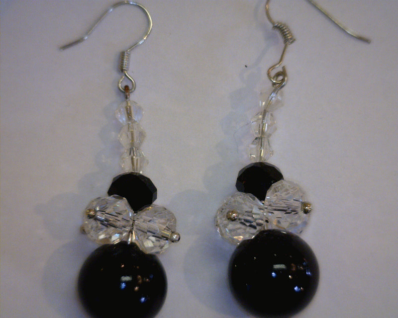 SS BLACK/WHITE EARRINGS