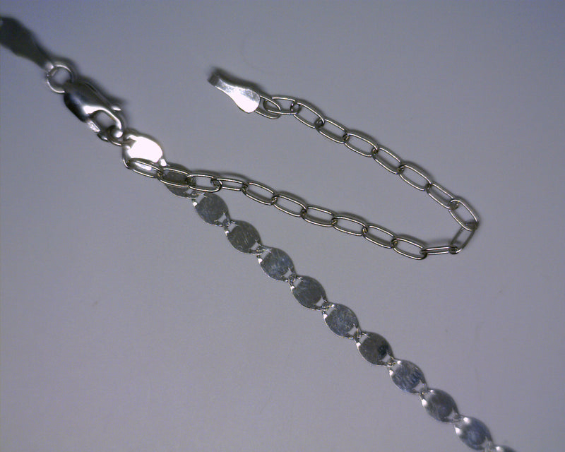 14K WHITE GOLD FANCY LINK CHAI