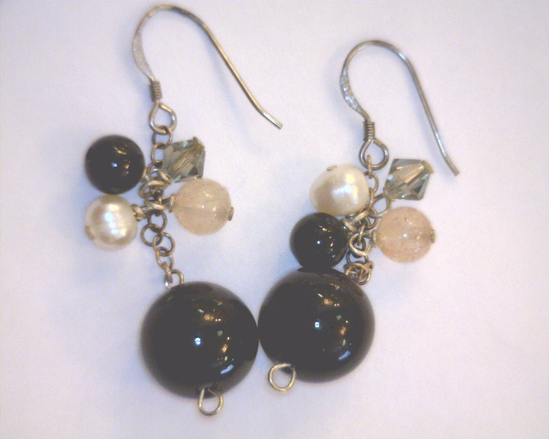 STERLING SILVER ONYX/PEARL EARRINGS
