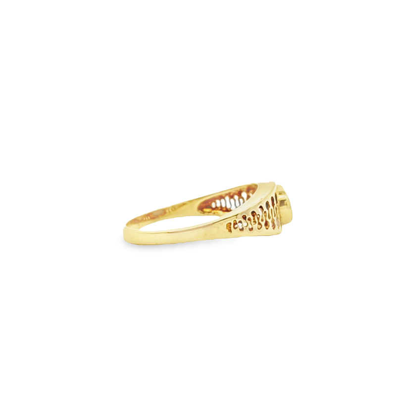 14K YG Black Onyx Ring Size 6.