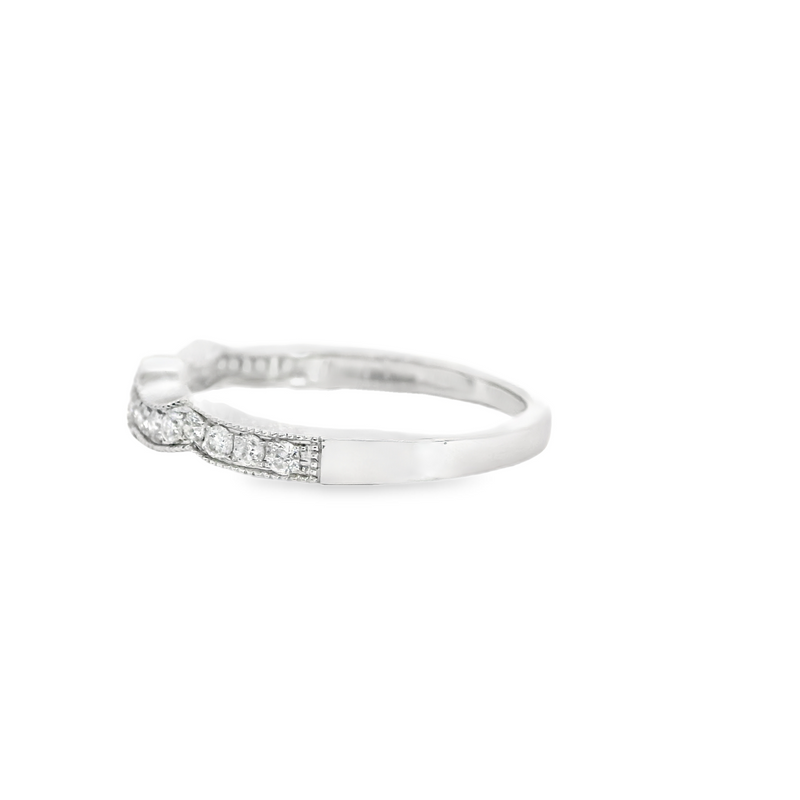 14K WG CURVED DIAMOND BAND