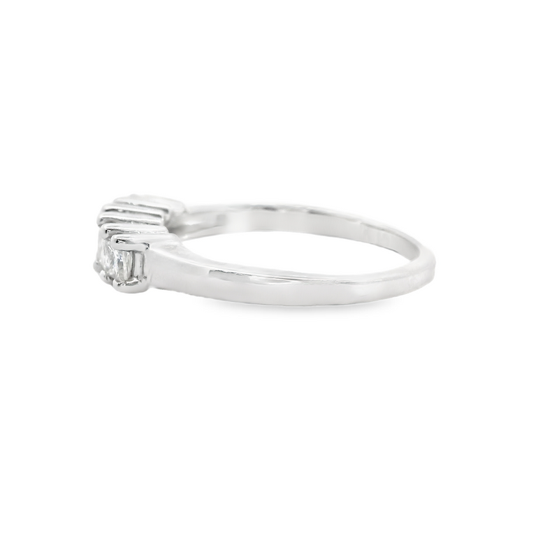 14K WG DIAMOND BAND