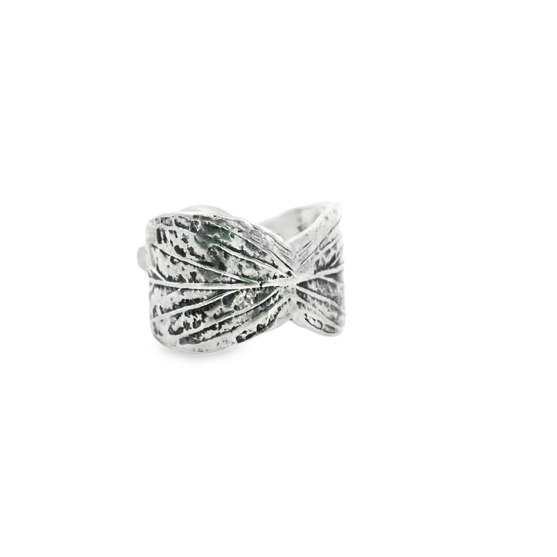 Sterling Silver Pearl Ring with Leaf Detail