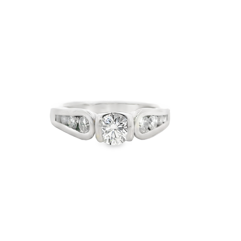 PLATINUM DIAMOND ENGAGEMENT RING