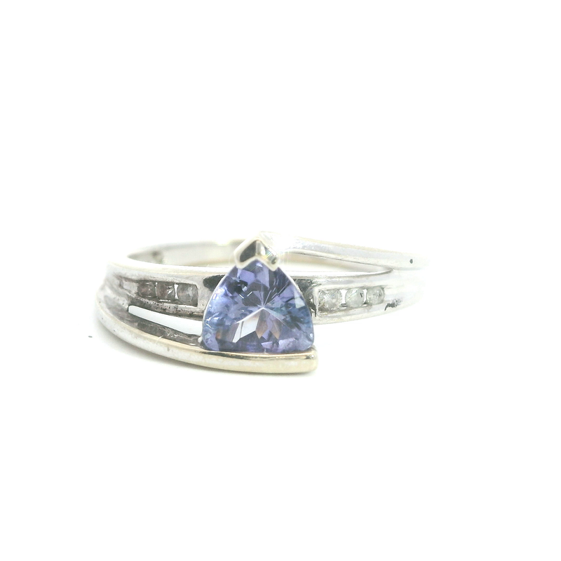 10K WG Tanzanite & Diamond Ring