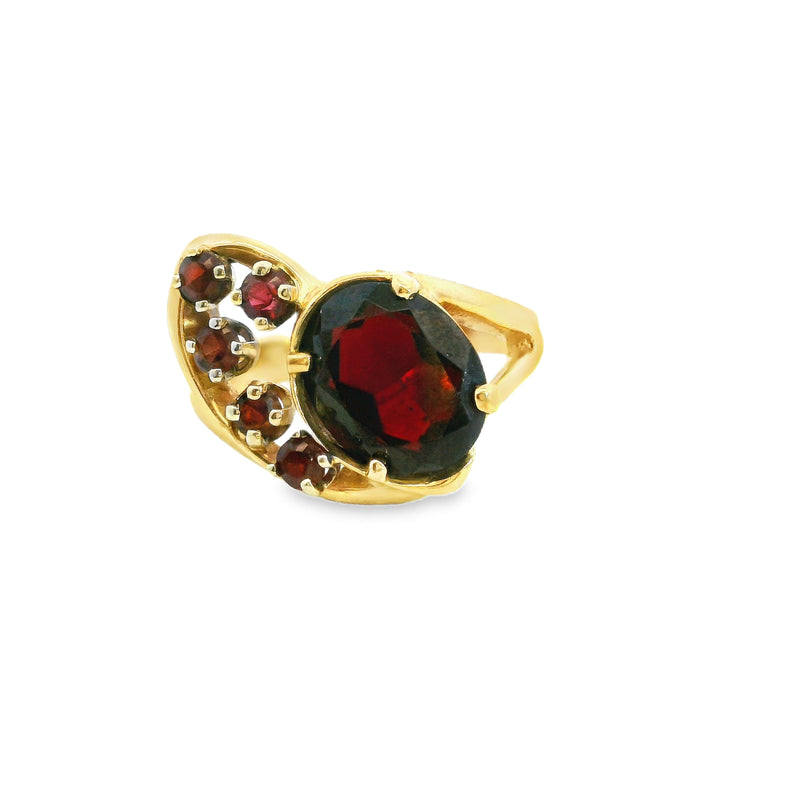 10K YG Freeform Garnet Ring