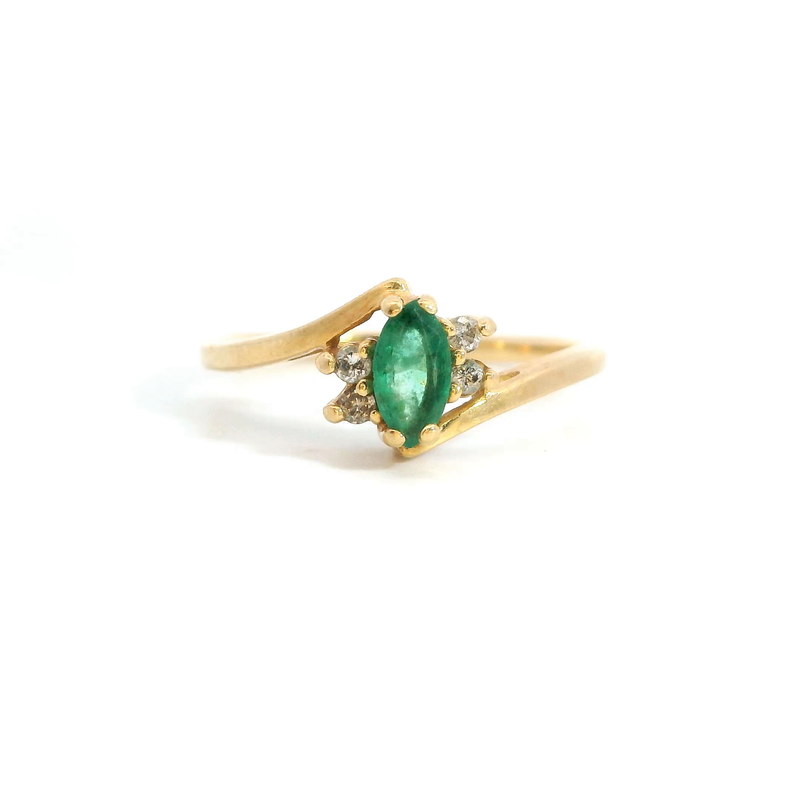 14K YG Emerald & Dia Ring