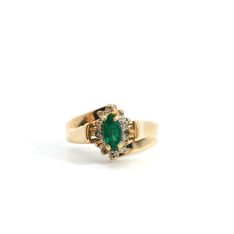 10K YG Emerald & Diamond Ring