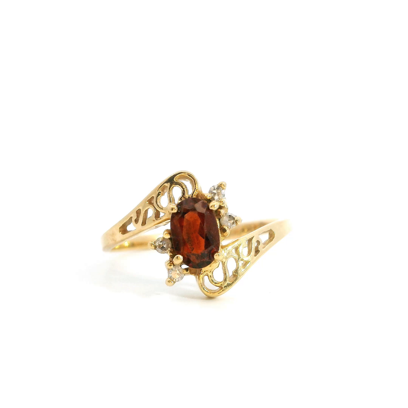 14K YG Garnet & Diamond Ring