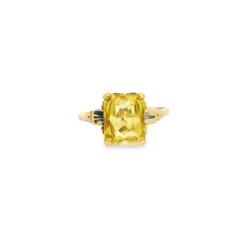 10K Yellow Gold Vintage Yellow Stone Ring