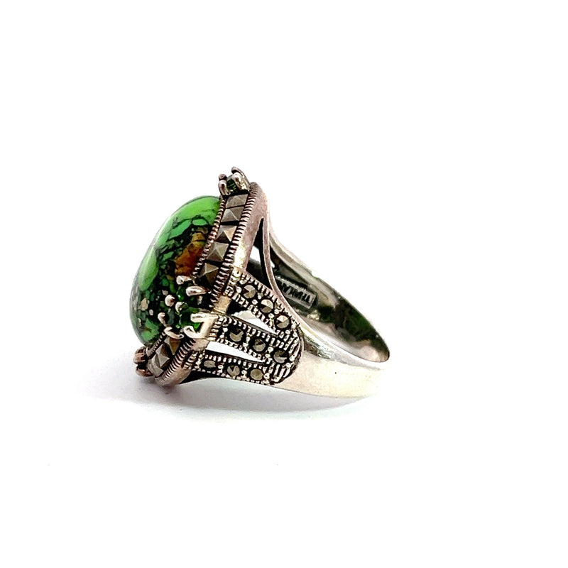 Sterling Silver Green Gemstonre Ring