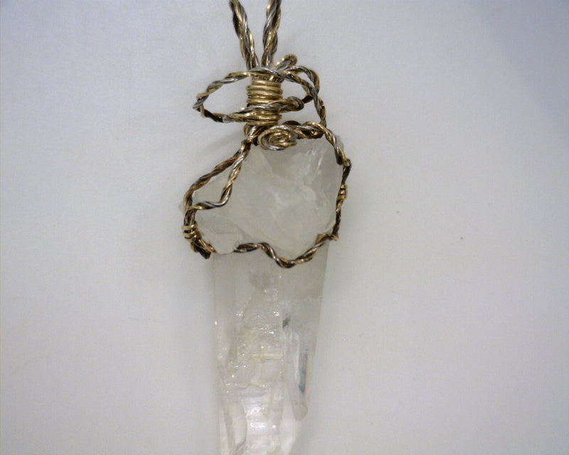 SILVER WIRE WRAPPED CRYSTAL PE