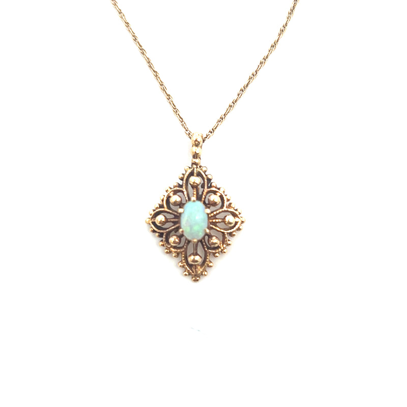 14K YG Opal Pendant & Chain