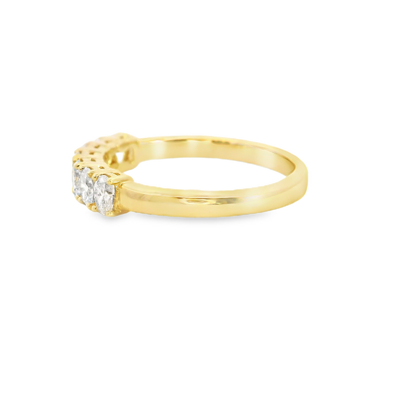 14K YG Oval Diamond Band