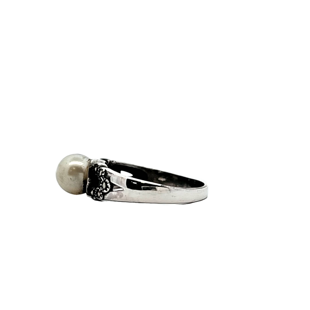 Sterling Silver Pearl Ring