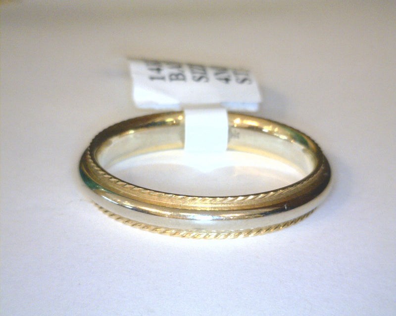 14K TT BAND SIZE 9 4MM